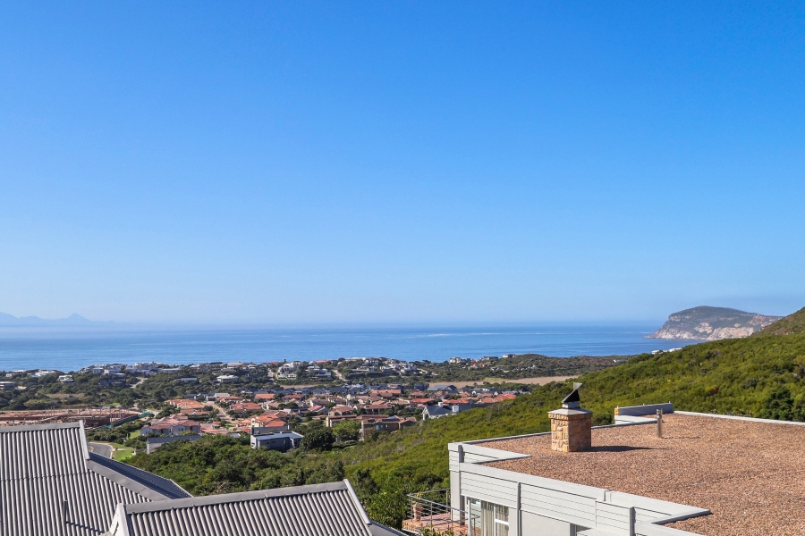 4 Bedroom Property for Sale in Whale Rock Hill Western Cape